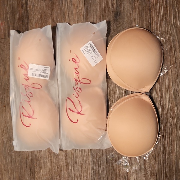 NWT Risqué Adhesive Bra - Lot of 4 - Size C Cup - Picture 1 of 4
